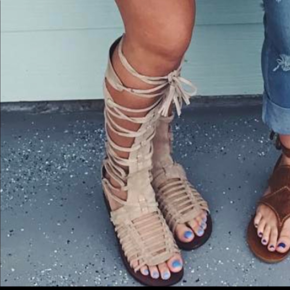 Free people tan / taupe gladiator sandals
